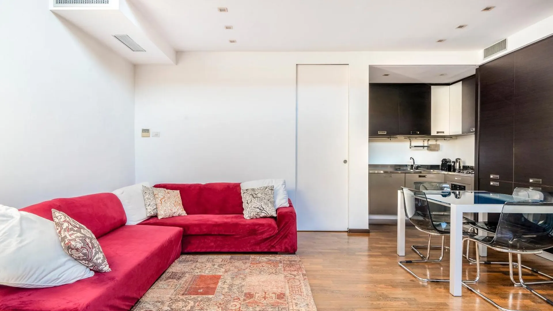 Red Lofty Milano- Loft Moderno Comodo Per Ippodromo, San Siro, Fiere E Politecnico, Parking 0*, 밀라노
