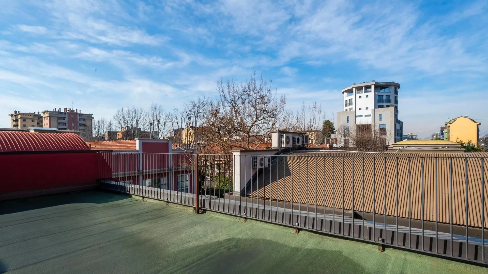 아파트 Red Lofty Milano- Loft Moderno Comodo Per Ippodromo, San Siro, Fiere E Politecnico, Parking