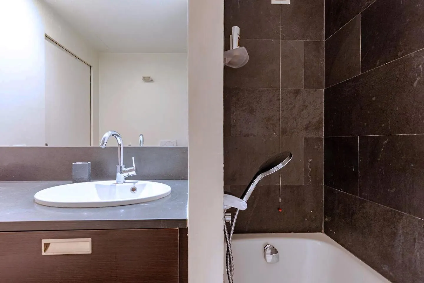 Red Lofty Milano- Loft Moderno Comodo Per Ippodromo, San Siro, Fiere E Politecnico, Parking 아파트 밀라노